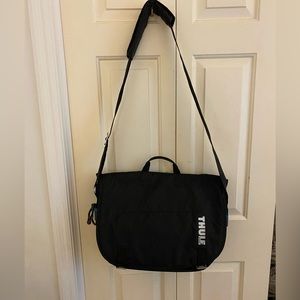 Thule satchel bag